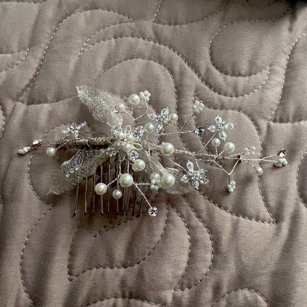 En Vogue bridal accessories hair comb